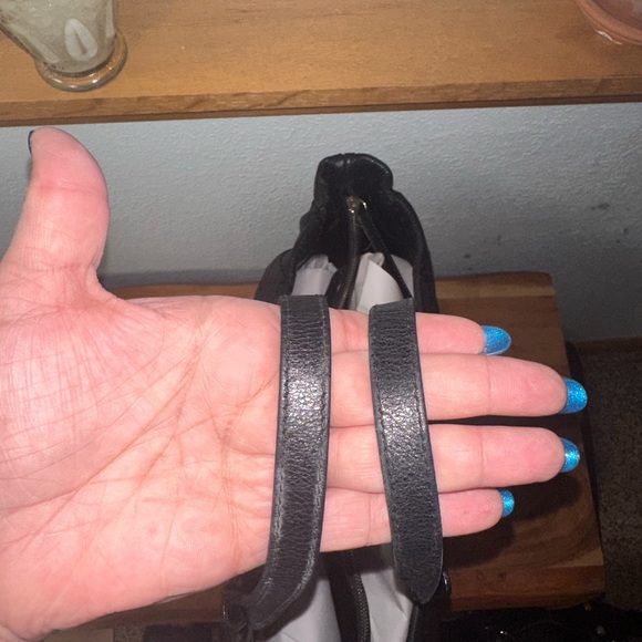 CHANEL On The Road Large Tote - Picture 13 of 15